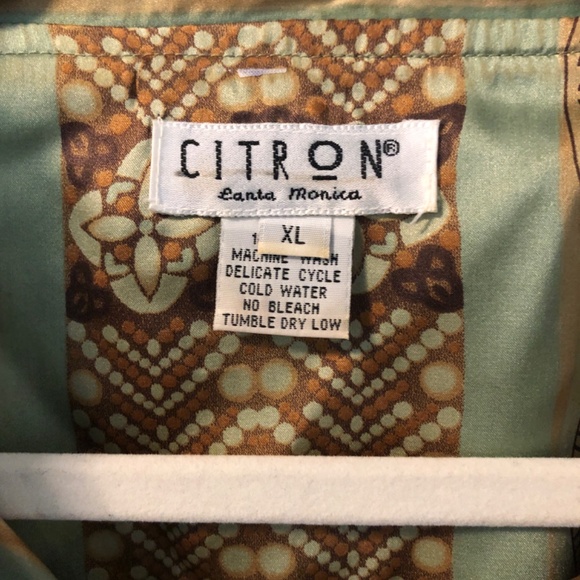 Citron 100% Silk Bird Floral Button Front size XL - Picture 4 of 4